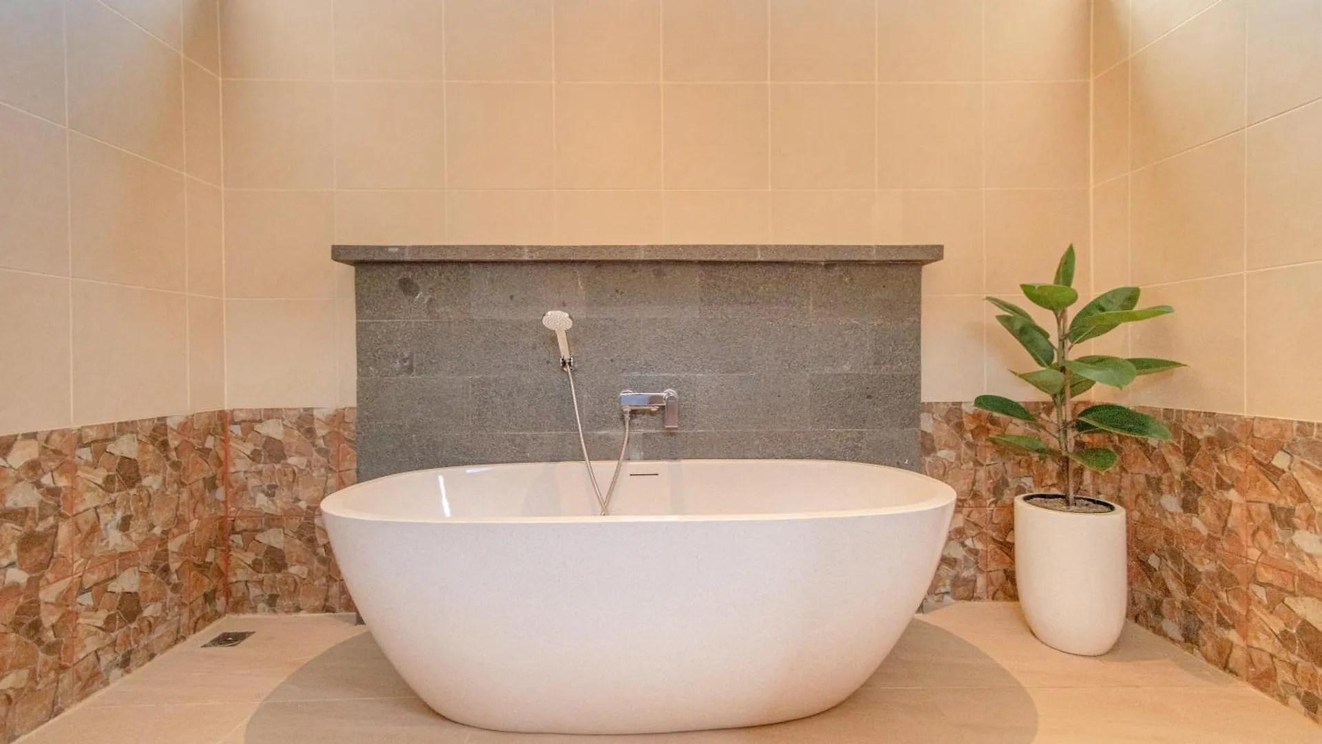 Kubu Gwk Resort Джимбаран 4*,  Индонезия